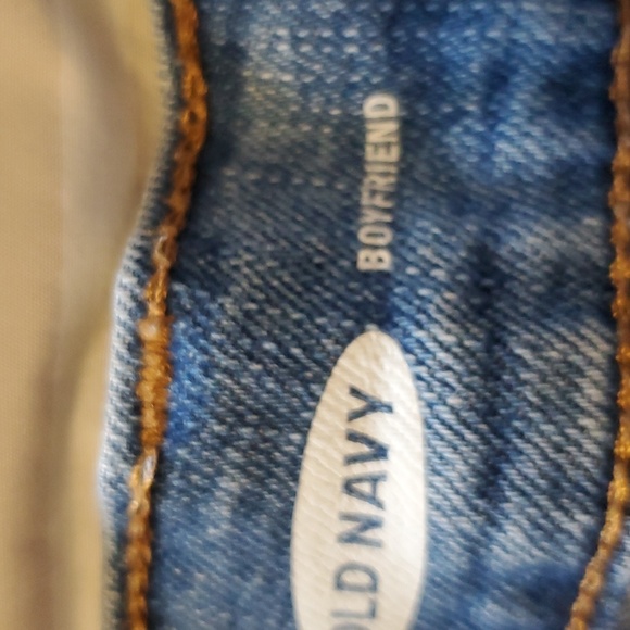 GUC old navy shorts - Picture 2 of 4